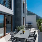 Hillson Villa