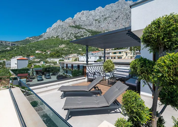 Hillson Μακάρσκα