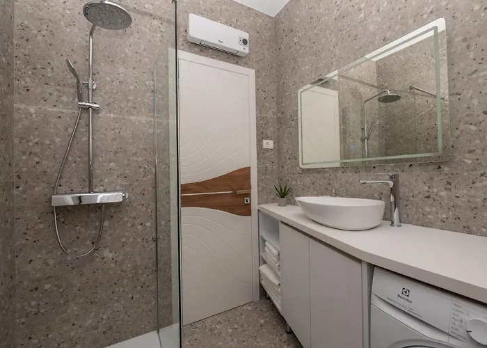 Hillson Μακάρσκα